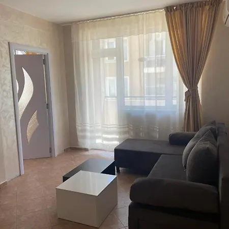 Family Summer Otel Ravda