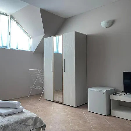 Otel Family Summer Ravda