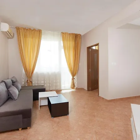 Family Summer Otel Ravda