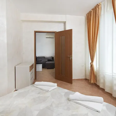 Family Summer Otel Ravda