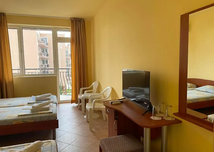 Family Summer Hotel 2*